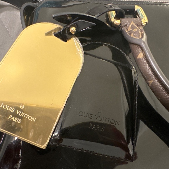 Louis Vuitton Handbag - Picture 2 of 13